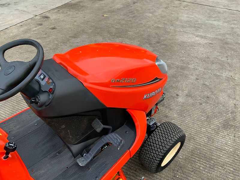 Kubota GR2120 Ride On Mower