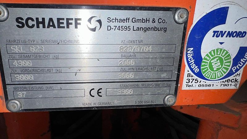 Schaeff SKL823