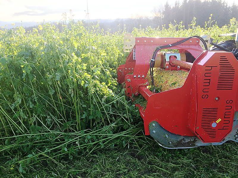 Humus PM 280, für Traktoren ab 150 kW / 200 PS Schwere Ausführung bis 235 kW / 320 PS