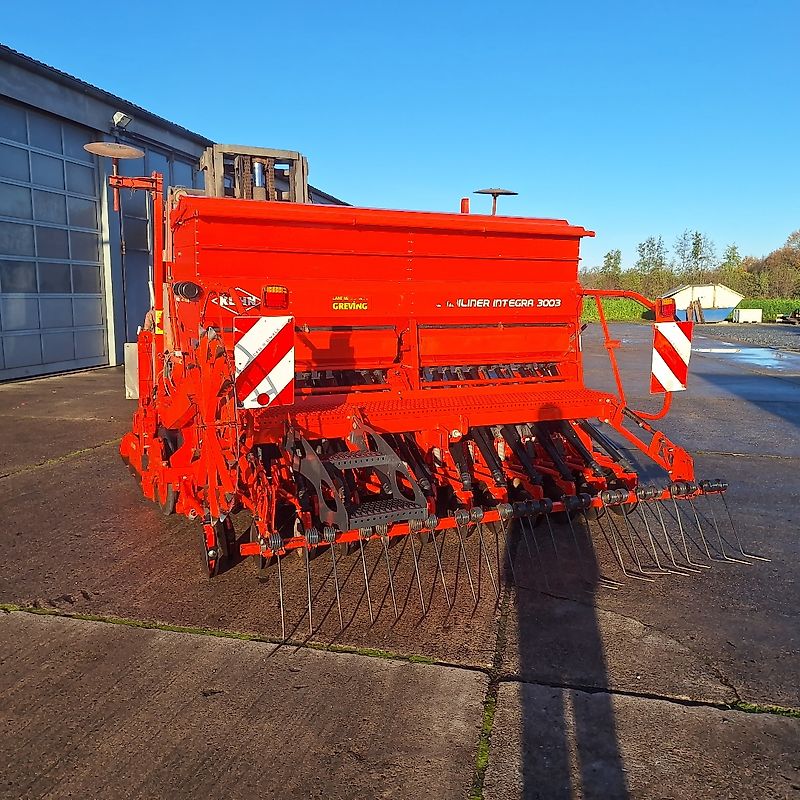Kuhn Integra 3003 Säkombination Sämaschine mit Kuhn Kreiselegge HR 3004