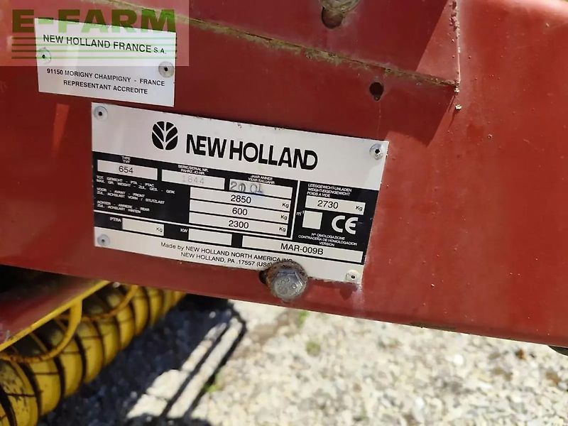 New Holland 658