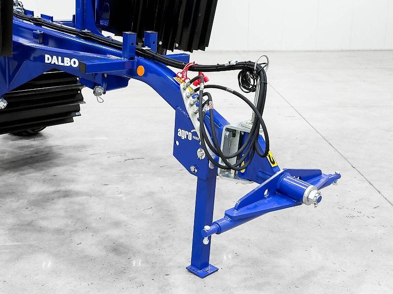 DALBO MaxiCut 600 61 cm roller, 90 knives, 5,8 m wide, hydraulic folding frame, Made in Denmark