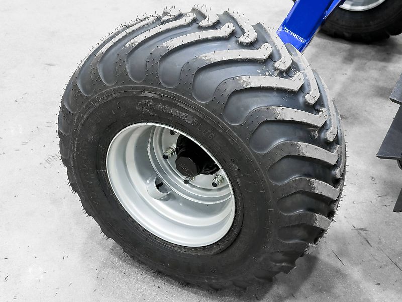 DALBO MaxiCut 600 61 cm roller, 90 knives, 5,8 m wide, hydraulic folding frame, Made in Denmark