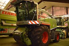 Claas Jaguar 900