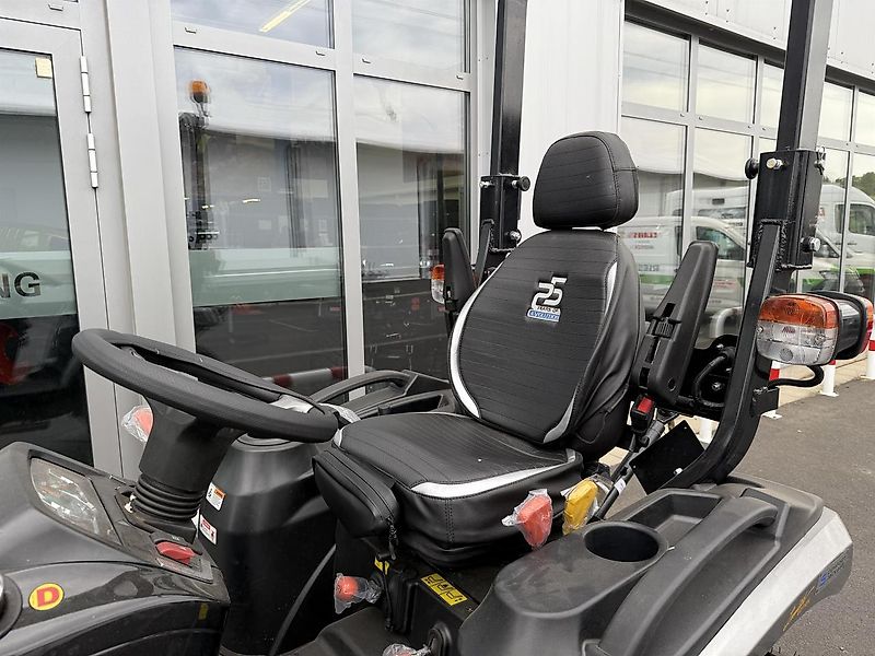 Solis 26 HST Rops Panther