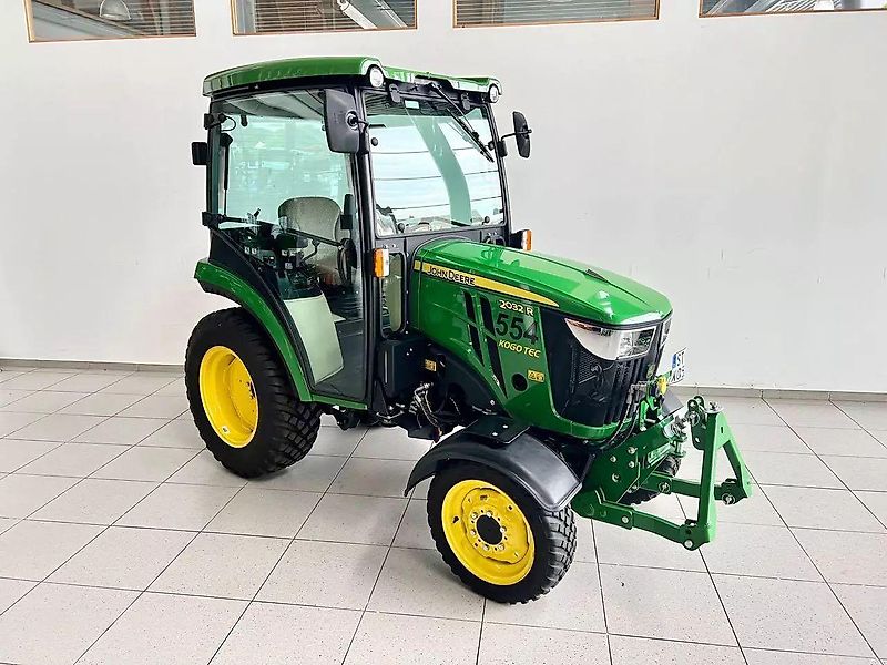 John Deere 2032 R