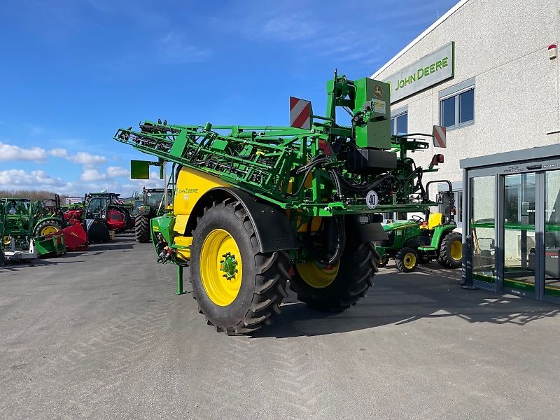 John Deere R740i