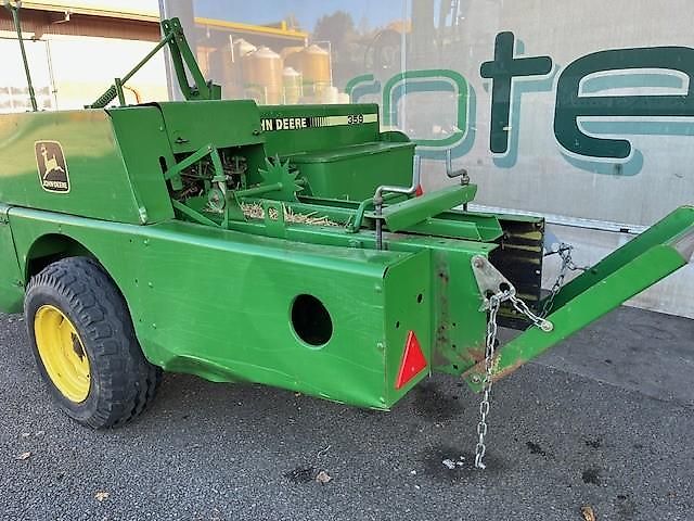 John Deere 359