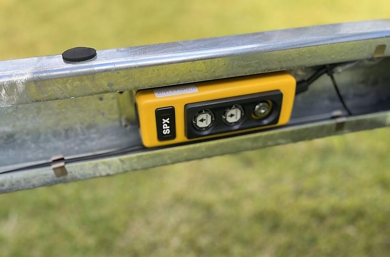 Saris Rückwärtskipper 276x150 E-Pumpe 2700 kg Kipper Anhänger