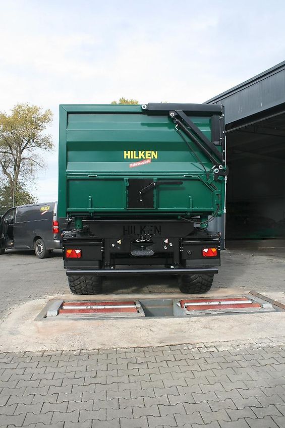 Hilken Tandem-Muldenkipper, TMK5000, hydr. Seitenklappe, Ber. 560/60R22,5