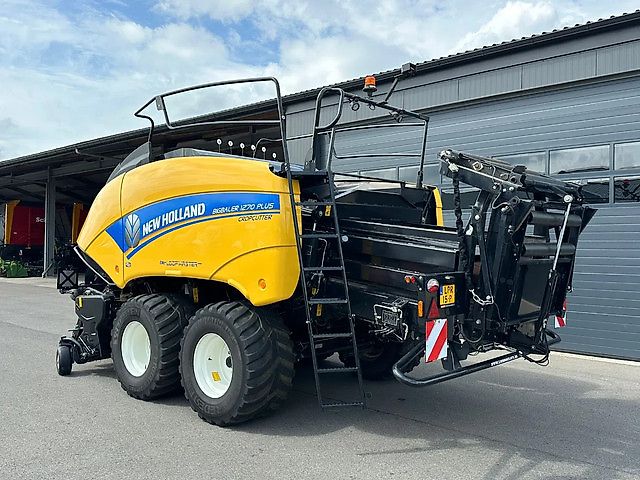 New Holland Bigbaler 1270 plus cropcutter
