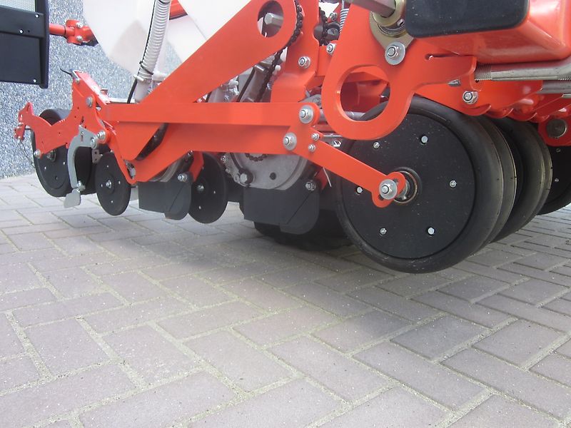 Kubota ZAAIMACHINE | VP 1300 - 8 X DUBBELE ZAAIRIJ | UIEN