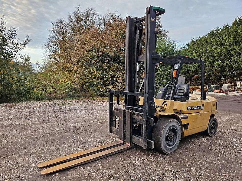 Caterpillar CAT DP50 Forklift