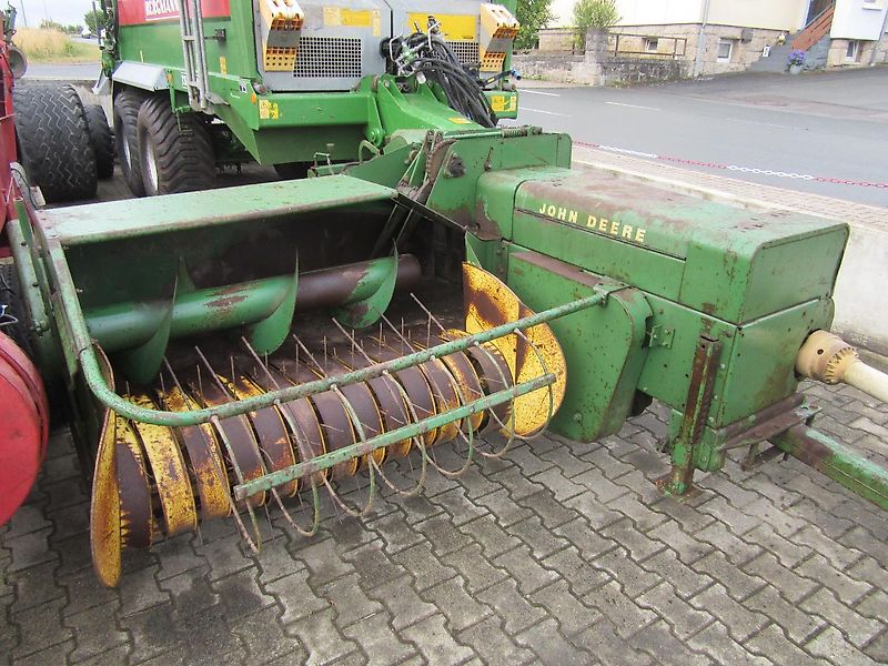 John Deere 224