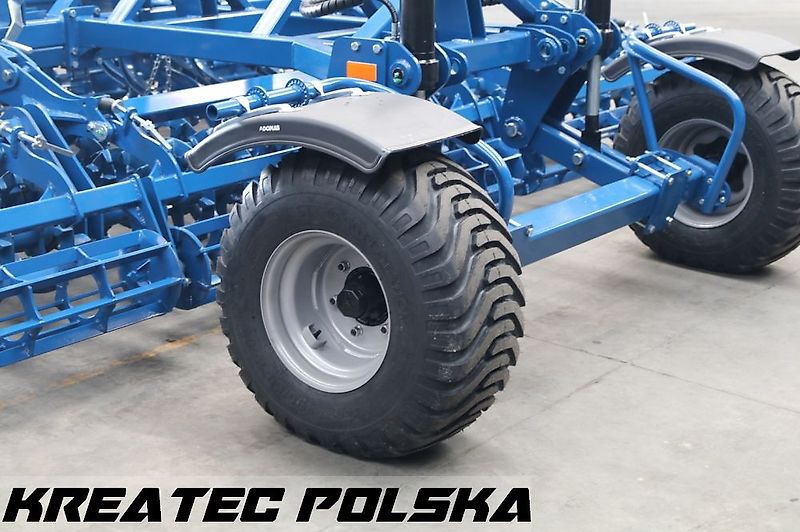 Rolmako Saatbettkombination kompakt / Kompaktgrubber U 684 PRO mit Zinken SA, halb-aufgehängte Version, Breiten von 2,5 m bis 6 m