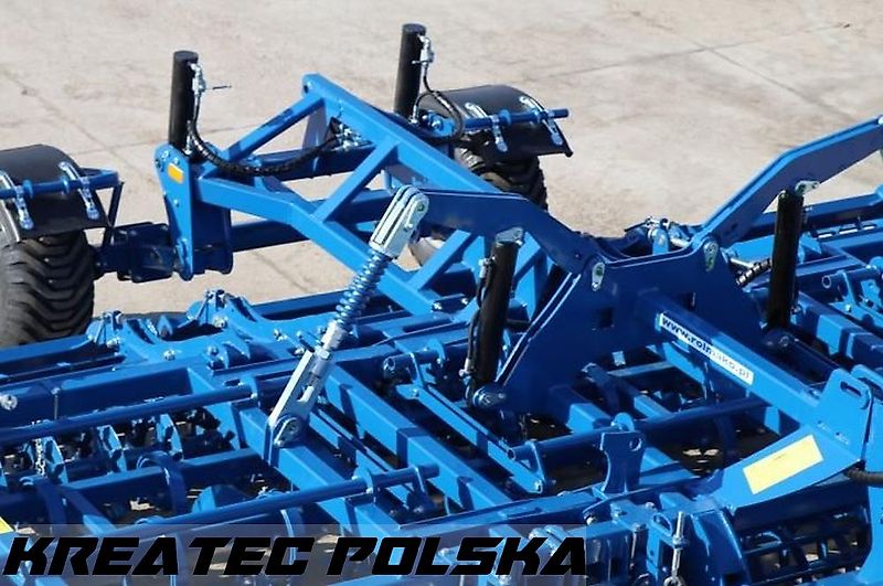 Rolmako Saatbettkombination kompakt / Kompaktgrubber U 684 PRO mit Zinken SA, halb-aufgehängte Version, Breiten von 2,5 m bis 6 m