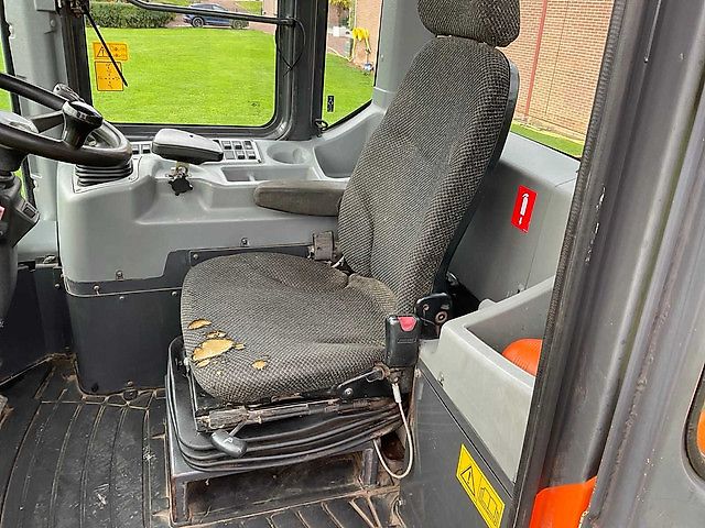 Doosan DL200