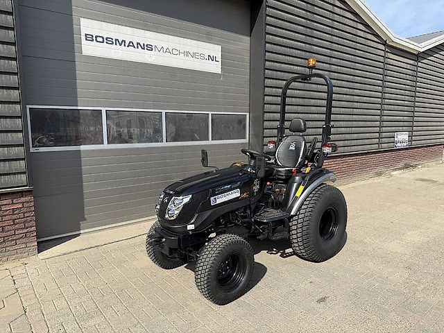 Solis 26 HST minitractor NIEUW BLACK EDITION hoge gazonbanden