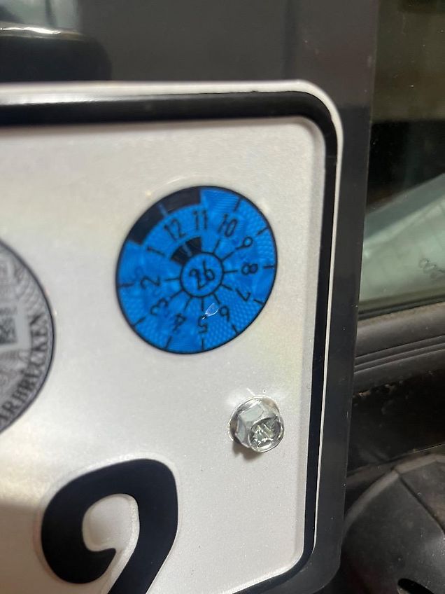 Branson Traktor 2100