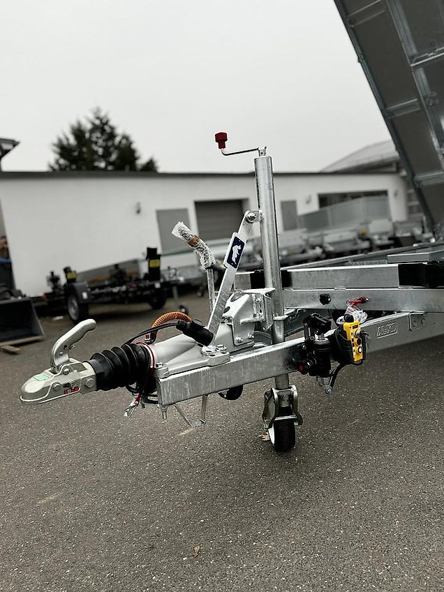 Saris Dreiseitenkipper HDS Stahl 3000 kg E-Pumpe Kipper 3 meter