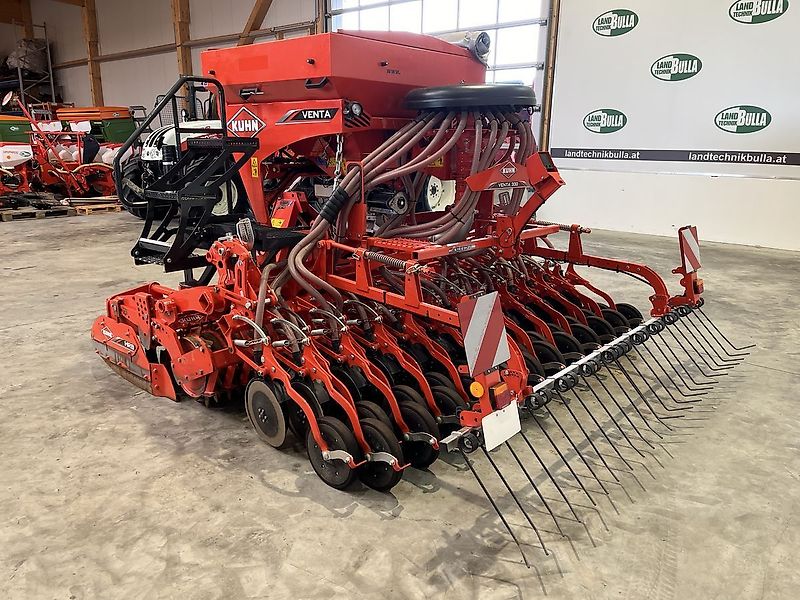 Kuhn HRB 302 mit Venta 330-24