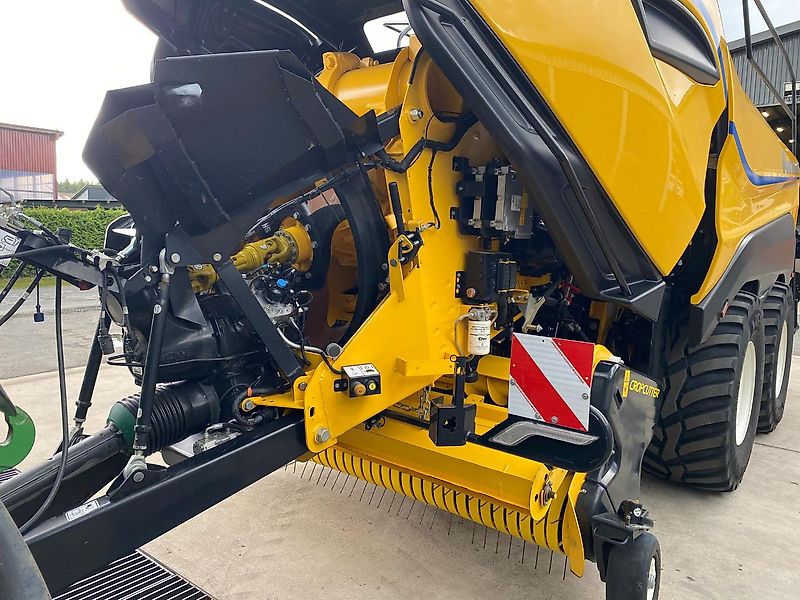 New Holland BB 1290 High Density CropCutter