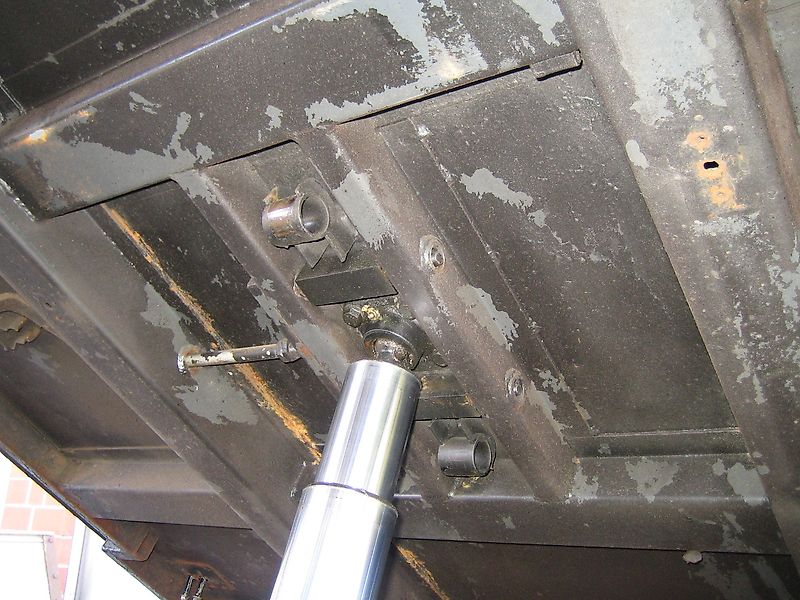 Mercedes-Benz U 400 Bluetec 5, 175kW/238PS, Hydrostat und Wechsellenkung, Getriebe u. Kupplung neu