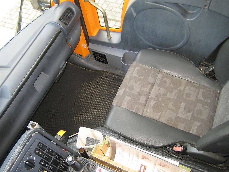 Mercedes-Benz U 400 Bluetec 5, 175kW/238PS, Hydrostat und Wechsellenkung, Getriebe u. Kupplung neu