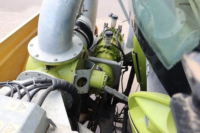 Claas XERION 4000 SADDLE TRAC+ZUNHAMMER