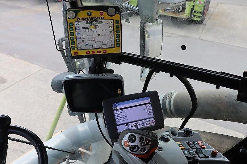 Claas XERION 4000 SADDLE TRAC+ZUNHAMMER