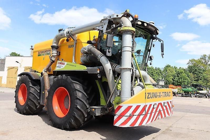 Claas XERION 4000 SADDLE TRAC+ZUNHAMMER