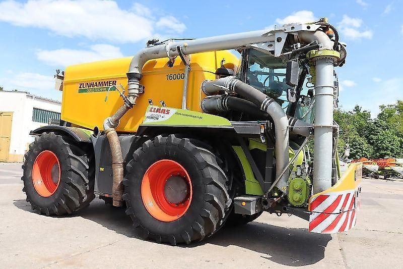 Claas XERION 4000 SADDLE TRAC+ZUNHAMMER