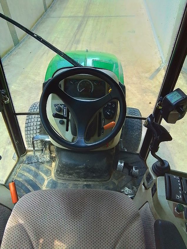 John Deere 3045R Schlepper Traktor Kommunal