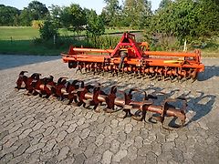 Howard Zinkenrotor Howard mit Pakerwalze&hitch