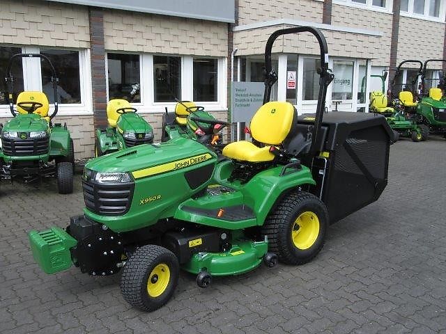 John Deere X950R 54"