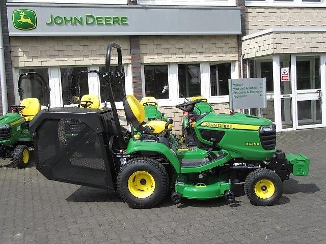 John Deere X950R 54"