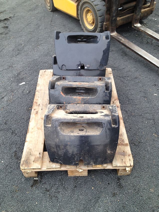 Deutz-Fahr Agroton Ballastträger 100 Kg.