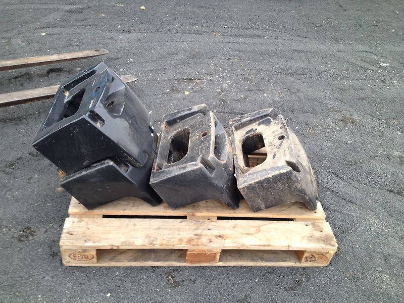 Deutz-Fahr Agroton Ballastträger 100 Kg.