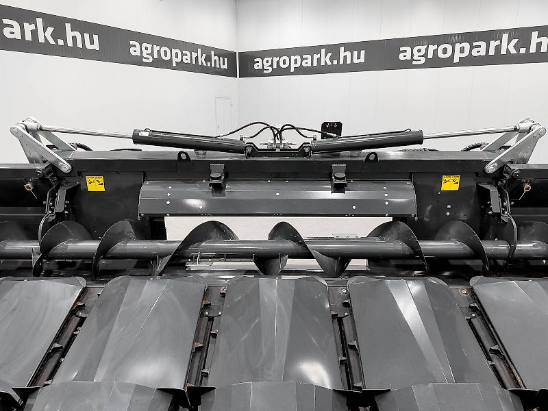 Tecnomais TMRP4 8R-F 8 row (75 cm), foldable corn header, for Claas Tucano and Lexion combines