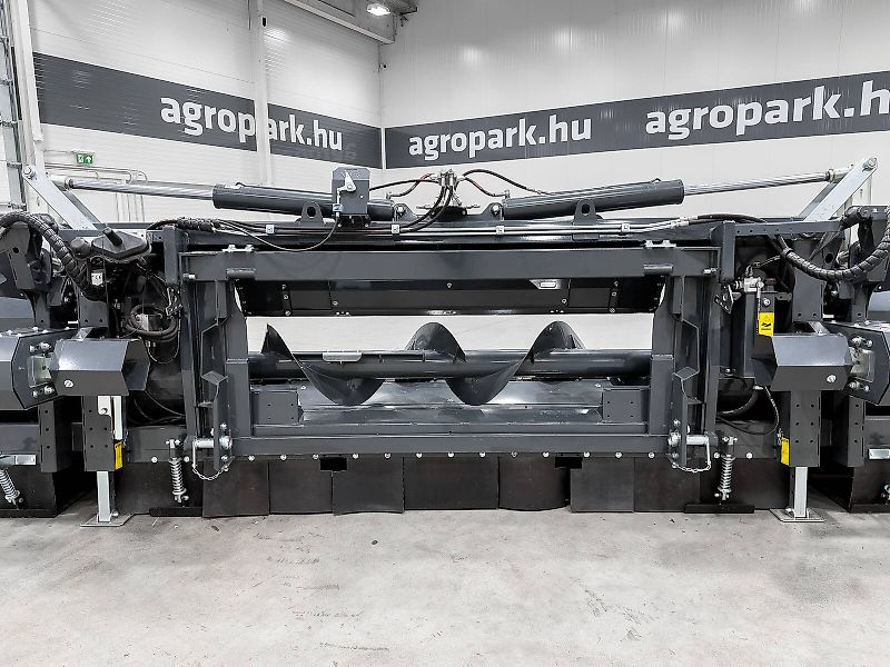 Tecnomais TMRP4 8R-F 8 row (75 cm), foldable corn header, for Claas Tucano and Lexion combines