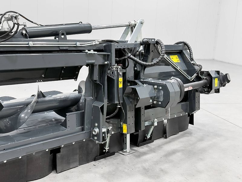 Tecnomais TMRP4 8R-F 8 row (75 cm), foldable corn header, for Claas Tucano and Lexion combines