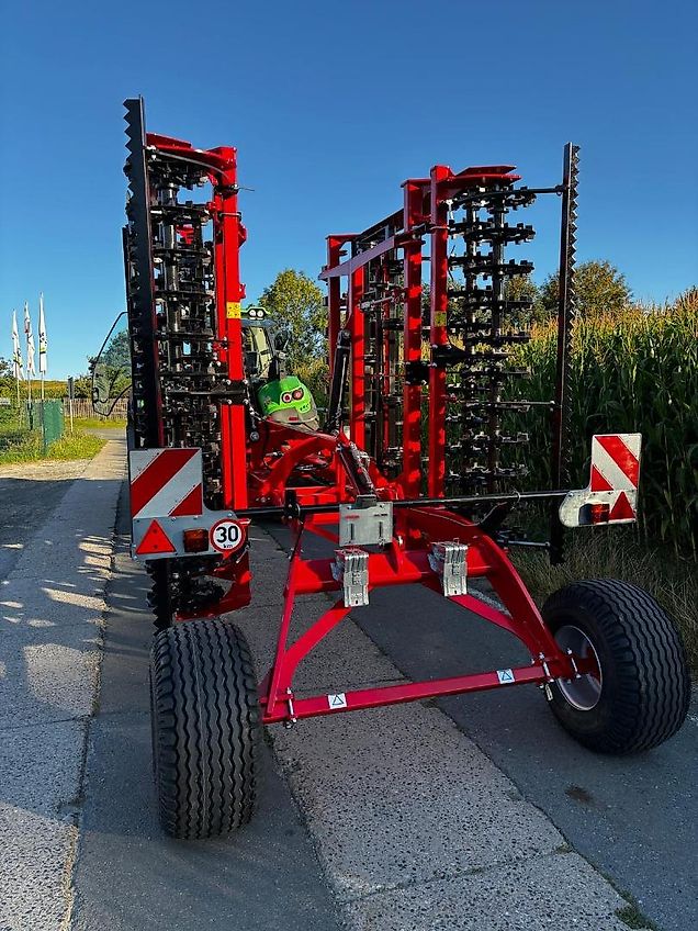 SMS Severit 500 Kompaktor Version S mit Gänsefußschar