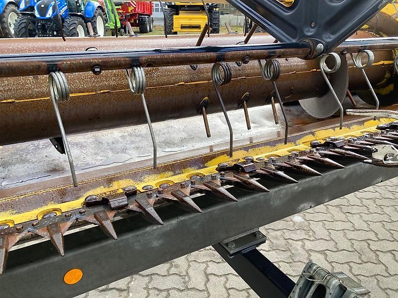 New Holland 24FTVF Varifeed
