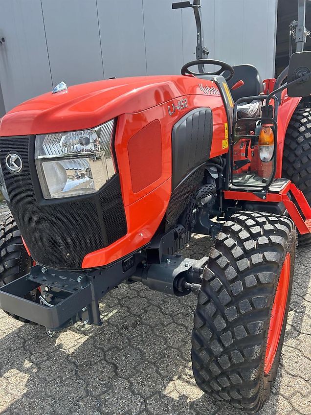 Kubota L1-452DR
