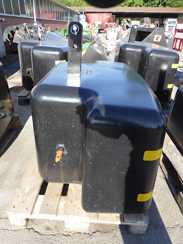 Deutz-Fahr 1050 kg TOP