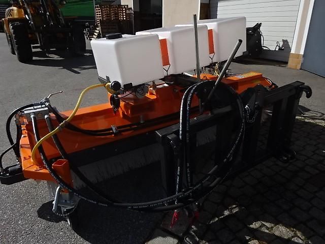 TALEX Kehrmaschine- 2,3 Meter- Seitenbesen- Wassertank - Sonderpreis