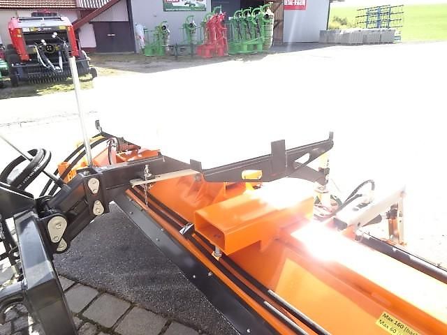 TALEX Kehrmaschine- 2,3 Meter- Seitenbesen- Wassertank - Sonderpreis