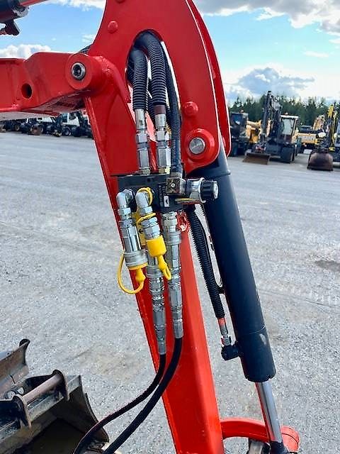 Kubota KX 016-4 / Kallistuvakauha,Liitin,Kuokkakauha ym