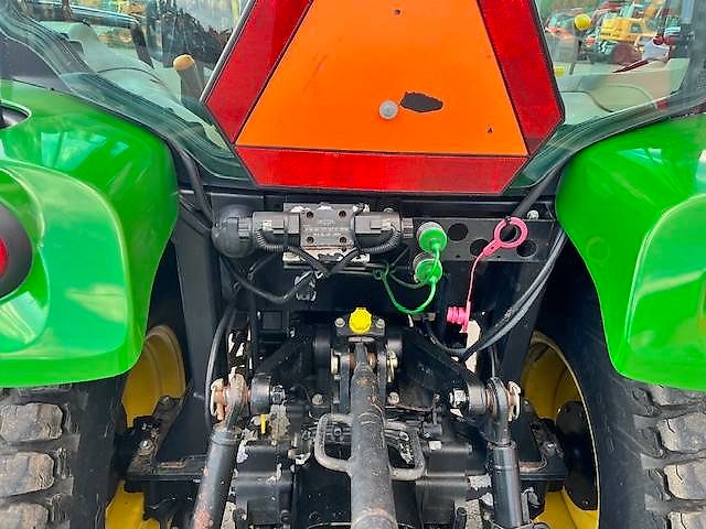 John Deere 3720 / Etukuormaaja 320 R ,Kauha