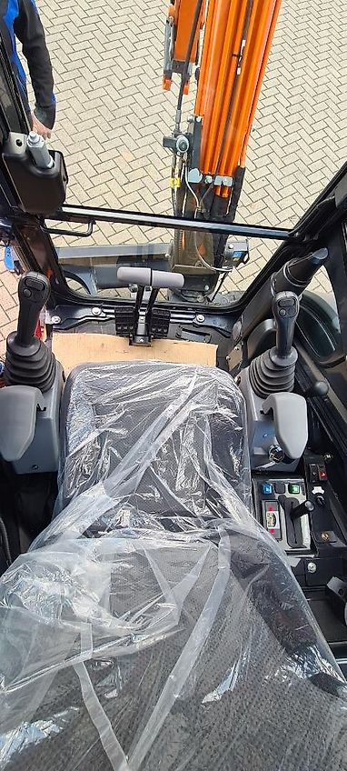 Hitachi ZX26U-6 Hitachi 2,7t mit Schwenkmotor/PowerTilt und Schnellwechsler HS03 - auch zur Miete!